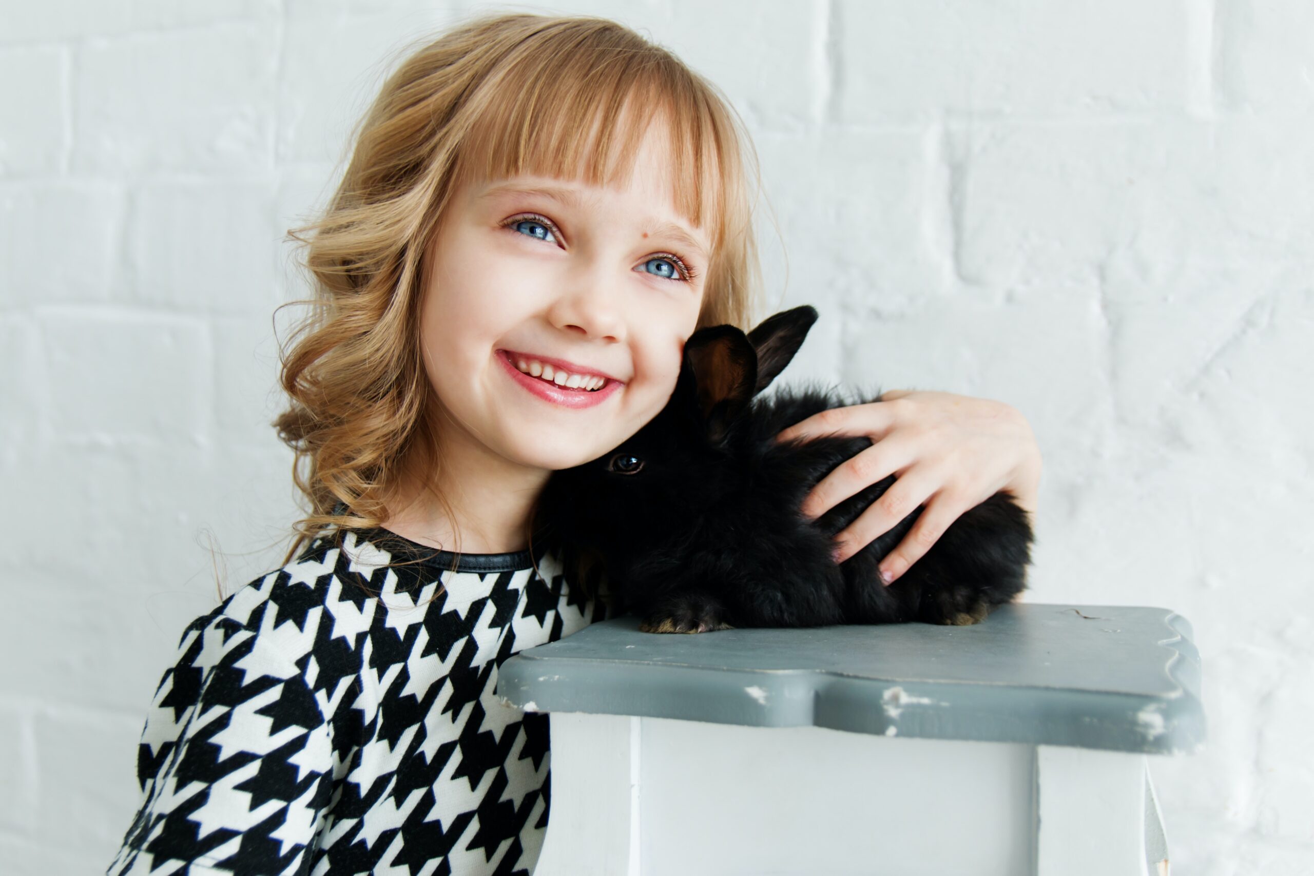 Hoe leer je je kinderen goed om te gaan met huisdieren?